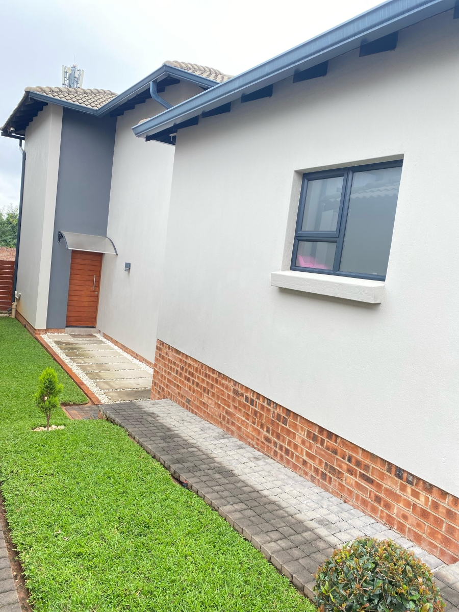 3 Bedroom Property for Sale in Stonehenge Mpumalanga