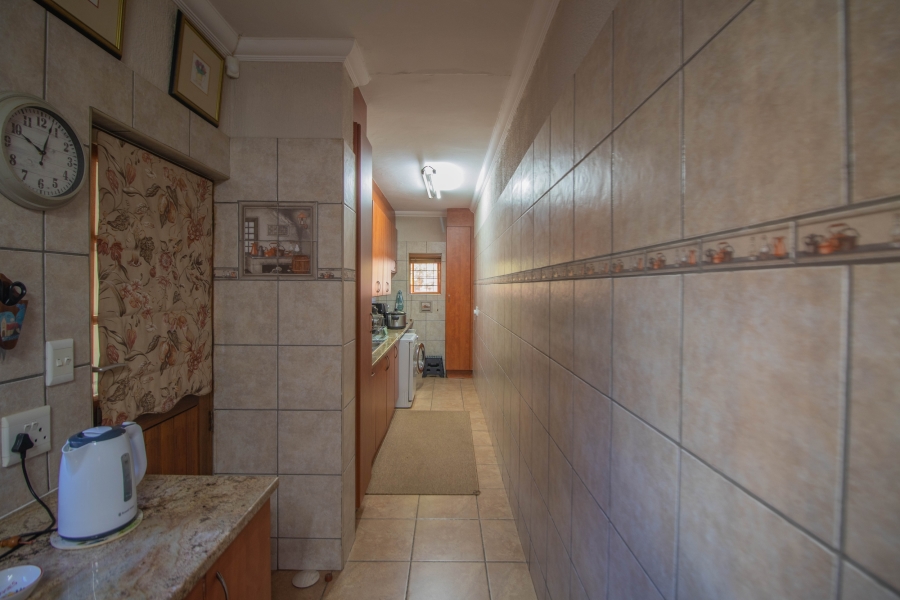 3 Bedroom Property for Sale in Nelspruit Ext 5 Mpumalanga