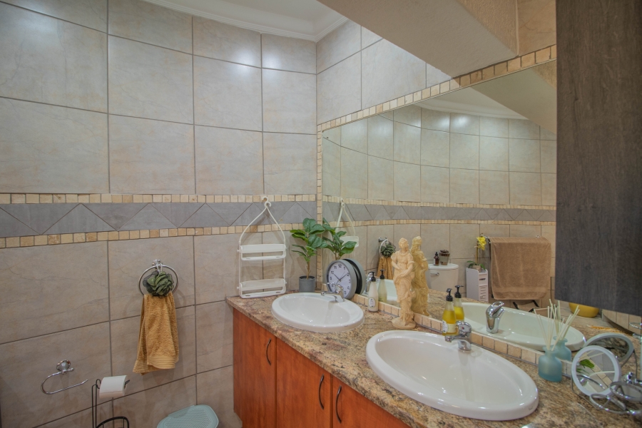3 Bedroom Property for Sale in Nelspruit Ext 5 Mpumalanga
