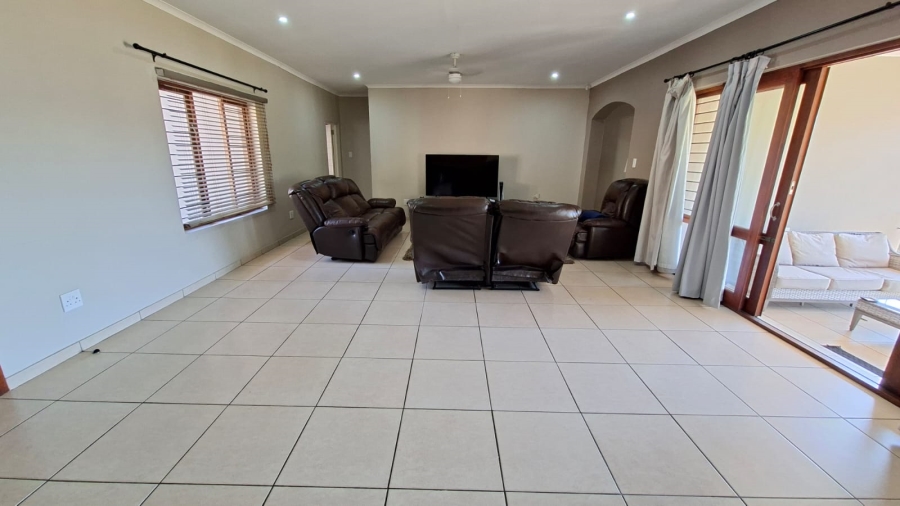 To Let 3 Bedroom Property for Rent in Ntulo Wildlife Estate Mpumalanga