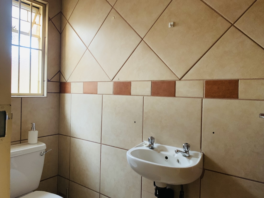 3 Bedroom Property for Sale in Mineralia Mpumalanga