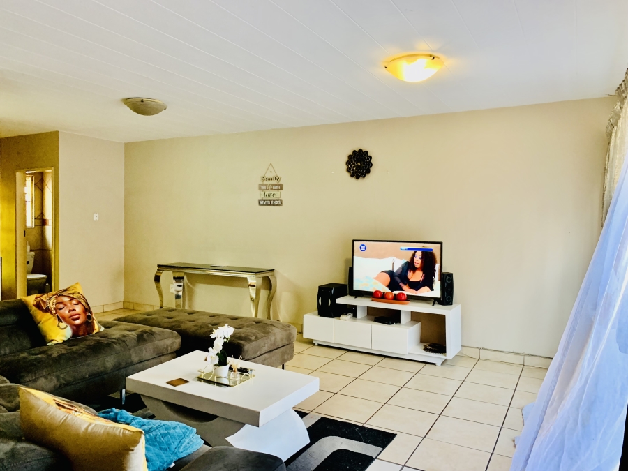 3 Bedroom Property for Sale in Mineralia Mpumalanga