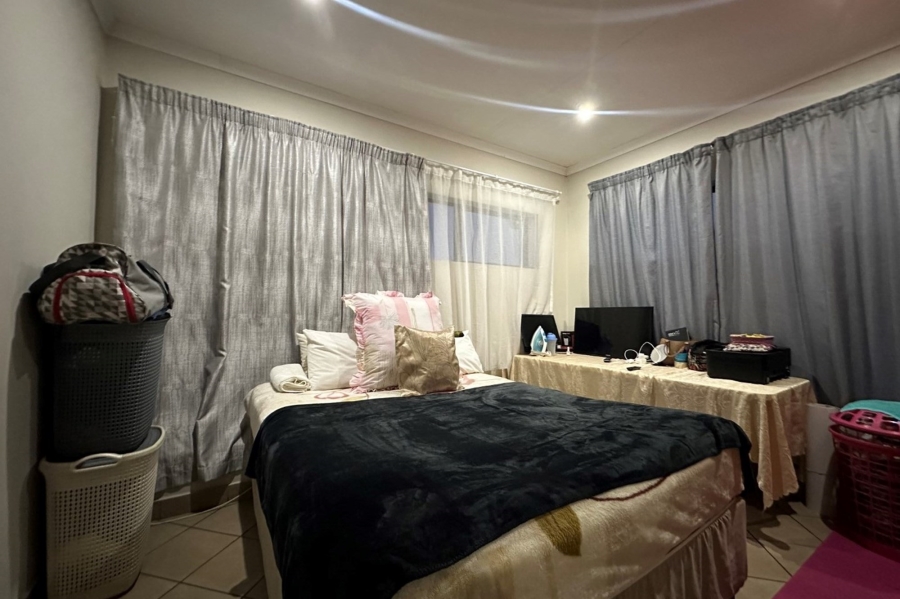 2 Bedroom Property for Sale in Sonheuwel Mpumalanga