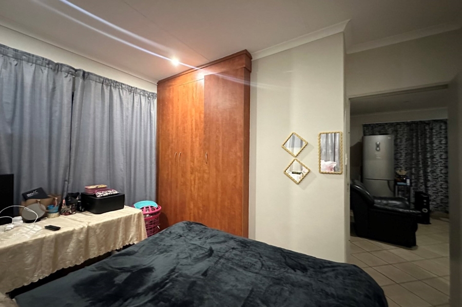 2 Bedroom Property for Sale in Sonheuwel Mpumalanga