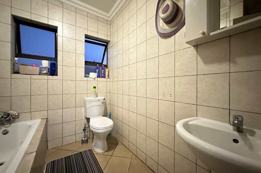 2 Bedroom Property for Sale in Sonheuwel Mpumalanga