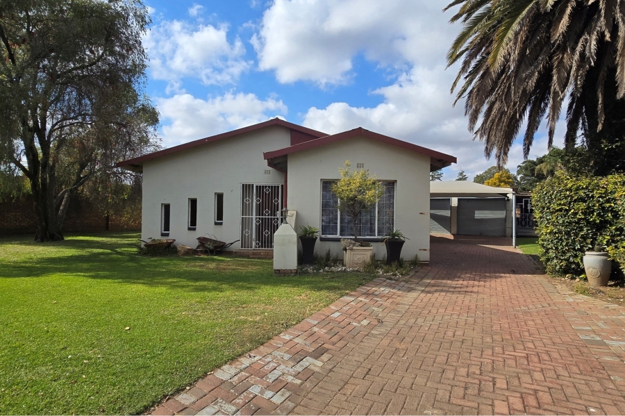 4 Bedroom Property for Sale in Mineralia Mpumalanga