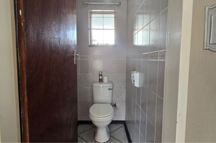 4 Bedroom Property for Sale in Mineralia Mpumalanga