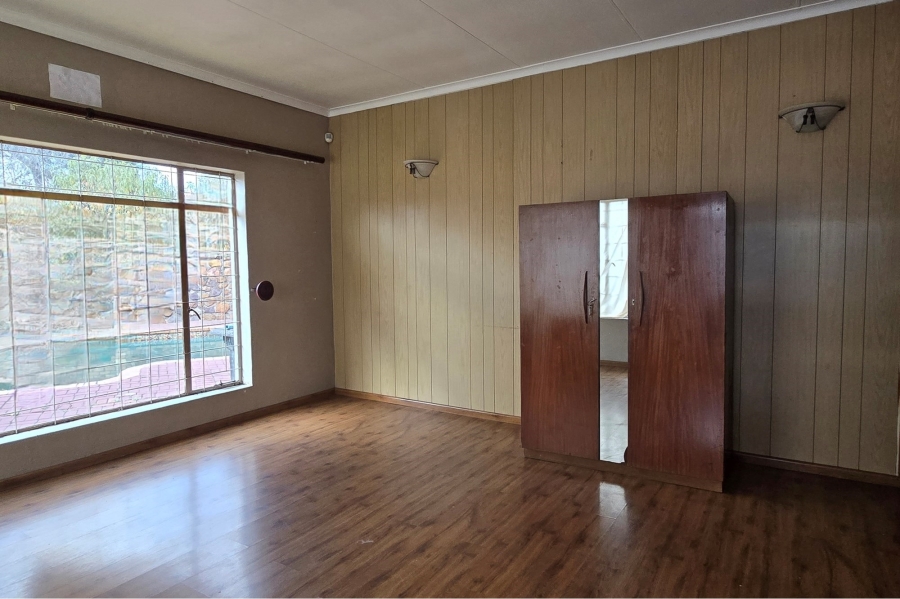 4 Bedroom Property for Sale in Mineralia Mpumalanga