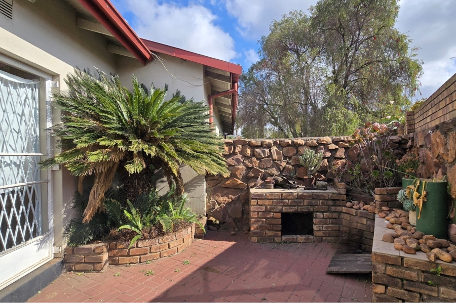 4 Bedroom Property for Sale in Mineralia Mpumalanga