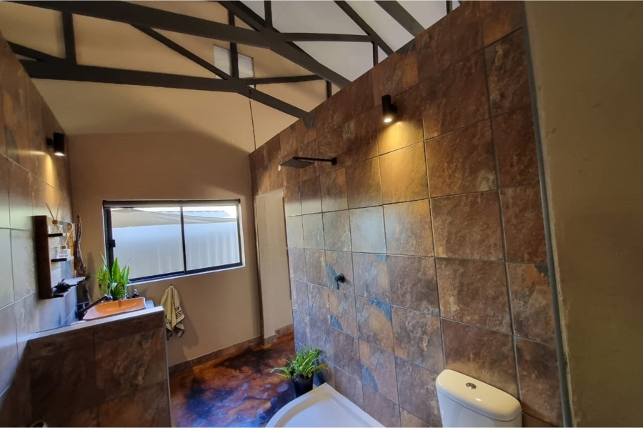 2 Bedroom Property for Sale in Marloth Park Mpumalanga