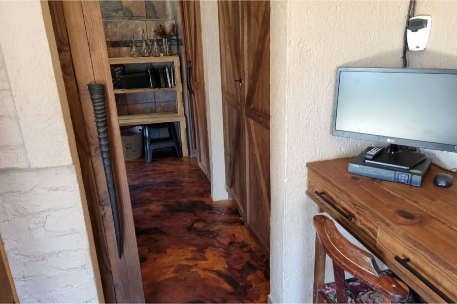 2 Bedroom Property for Sale in Marloth Park Mpumalanga