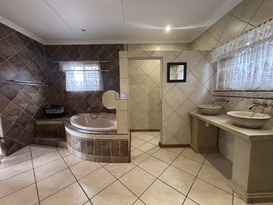 4 Bedroom Property for Sale in Die Heuwel Mpumalanga
