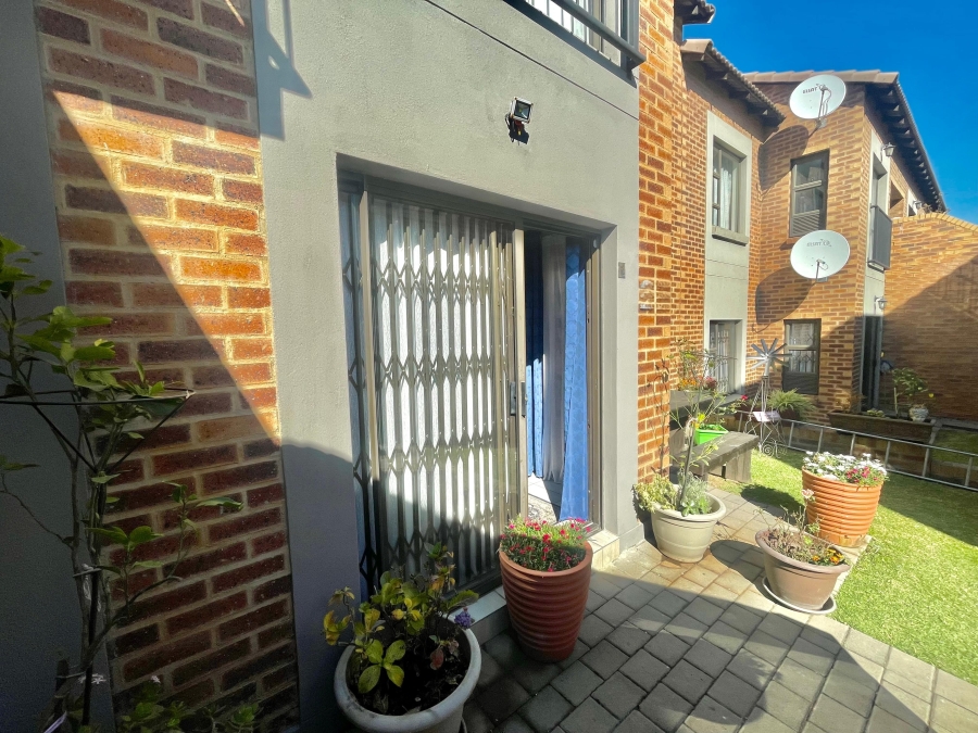2 Bedroom Property for Sale in Terra Nova Mpumalanga