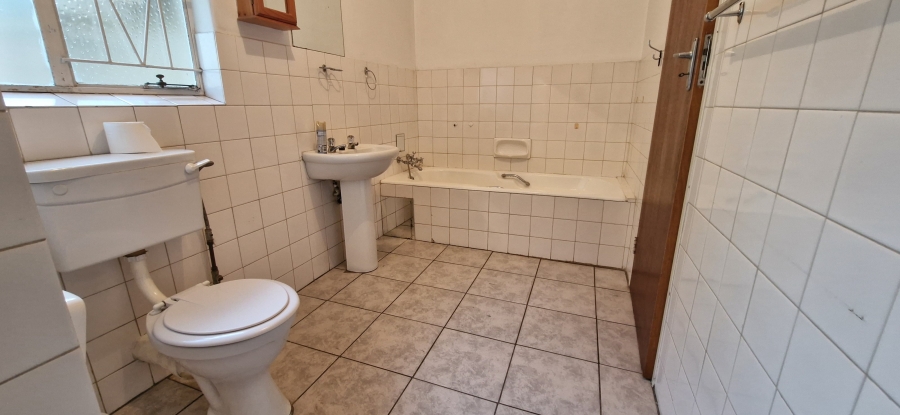 To Let 3 Bedroom Property for Rent in West Acres Ext 1 Mpumalanga