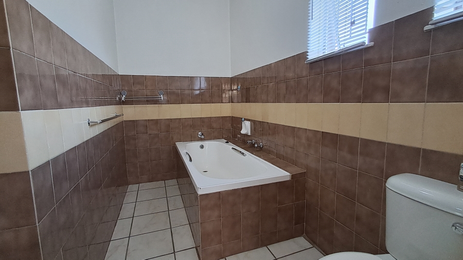 3 Bedroom Property for Sale in West Acres Ext 8 Mpumalanga