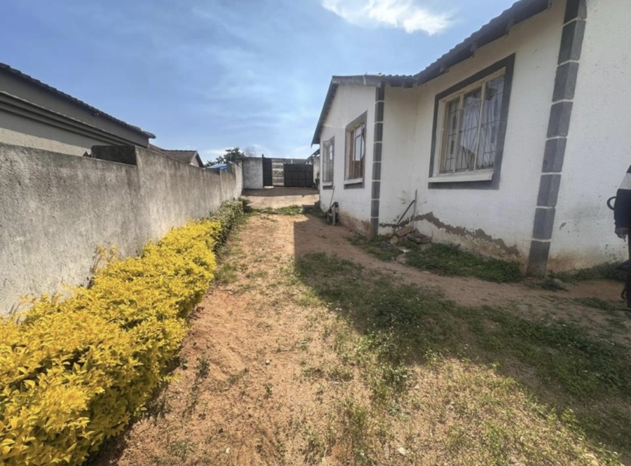 3 Bedroom Property for Sale in Kamagugu Mpumalanga
