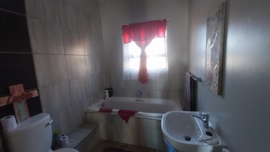 2 Bedroom Property for Sale in Terra Nova Mpumalanga