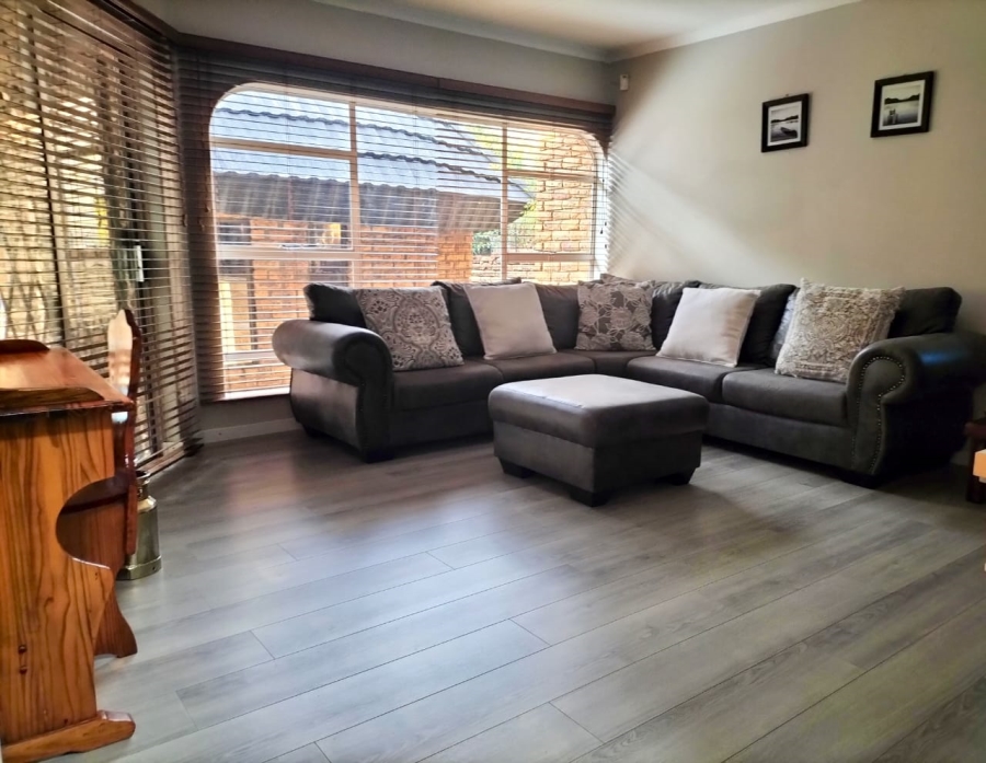 4 Bedroom Property for Sale in Secunda Mpumalanga