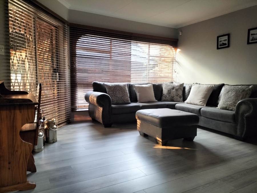 4 Bedroom Property for Sale in Secunda Mpumalanga
