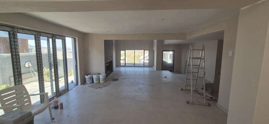 5 Bedroom Property for Sale in Elawini Lifestyle Estate Mpumalanga