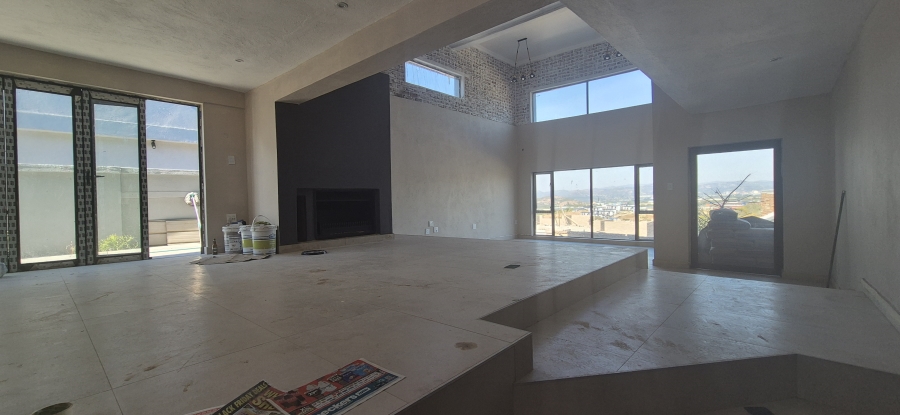 5 Bedroom Property for Sale in Elawini Lifestyle Estate Mpumalanga
