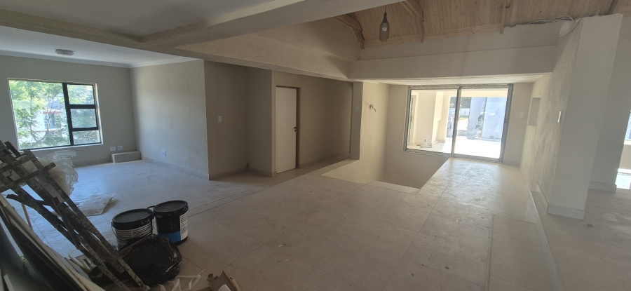 5 Bedroom Property for Sale in Elawini Lifestyle Estate Mpumalanga
