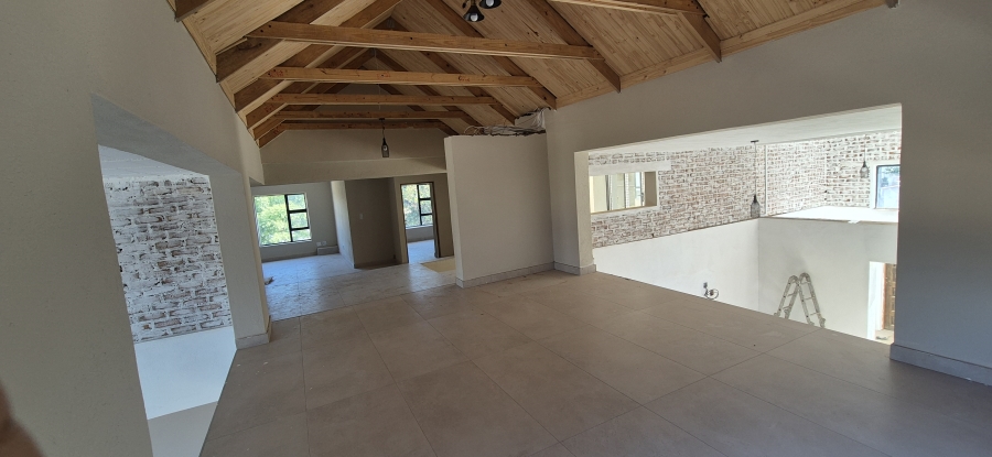 5 Bedroom Property for Sale in Elawini Lifestyle Estate Mpumalanga