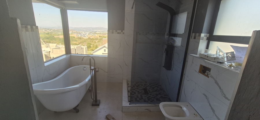 5 Bedroom Property for Sale in Elawini Lifestyle Estate Mpumalanga