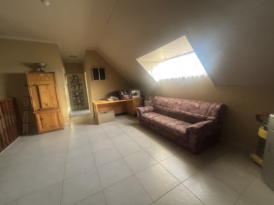 To Let 3 Bedroom Property for Rent in Reyno Ridge Mpumalanga