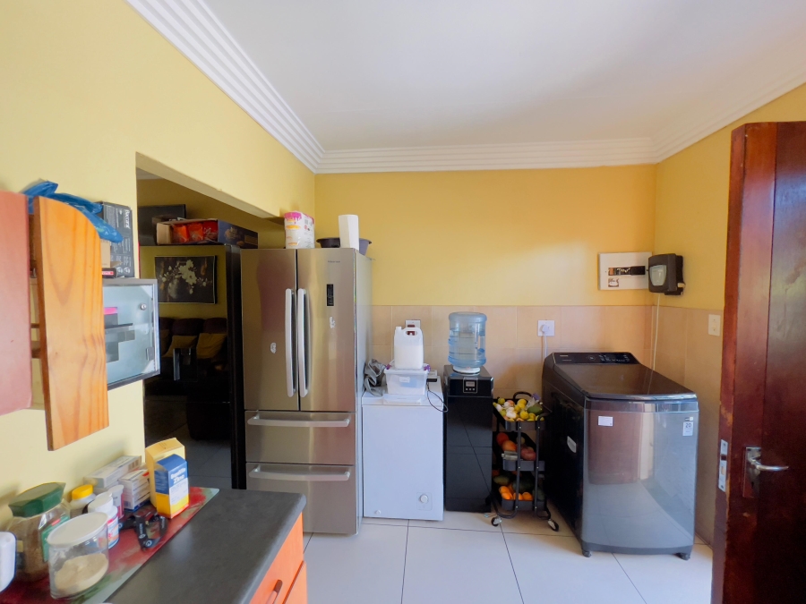 4 Bedroom Property for Sale in Sonheuwel Ext 1 Mpumalanga
