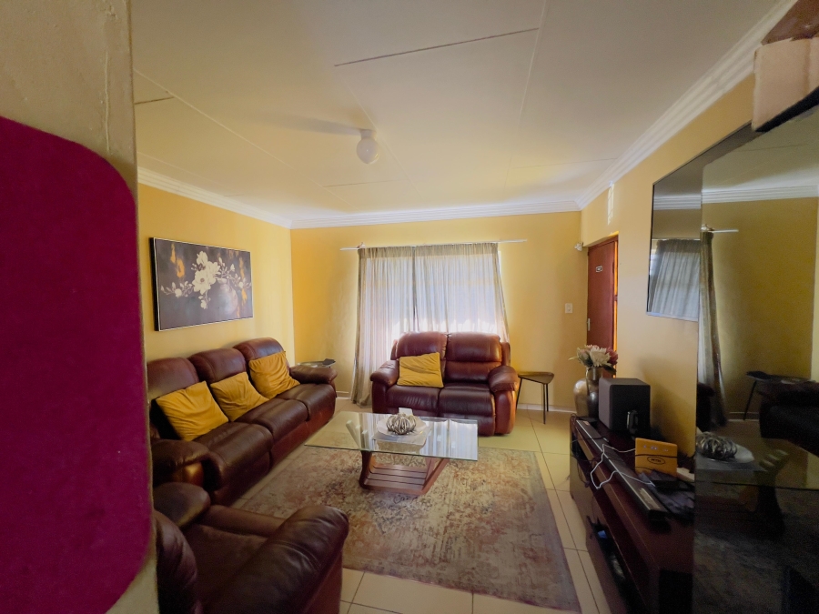 4 Bedroom Property for Sale in Sonheuwel Ext 1 Mpumalanga