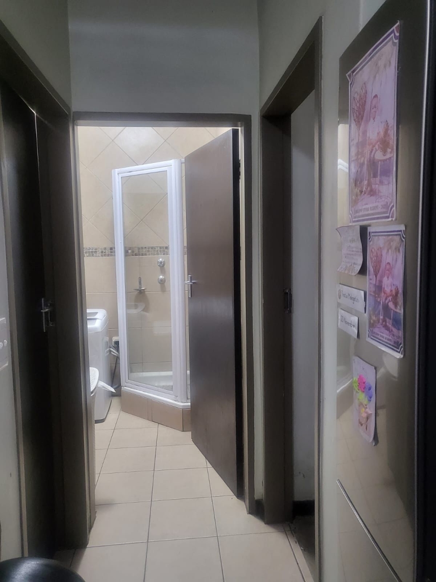 1 Bedroom Property for Sale in Witbank Mpumalanga