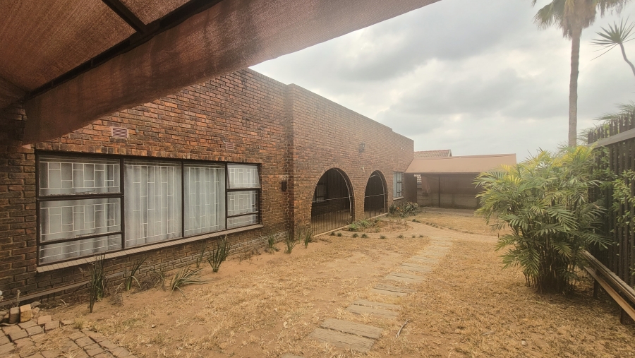 3 Bedroom Property for Sale in West Acres Ext 8 Mpumalanga