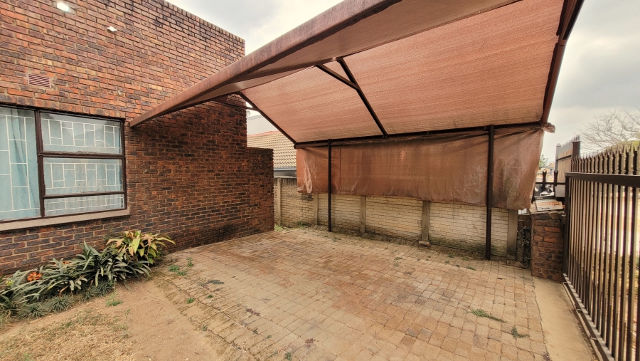 3 Bedroom Property for Sale in West Acres Ext 8 Mpumalanga