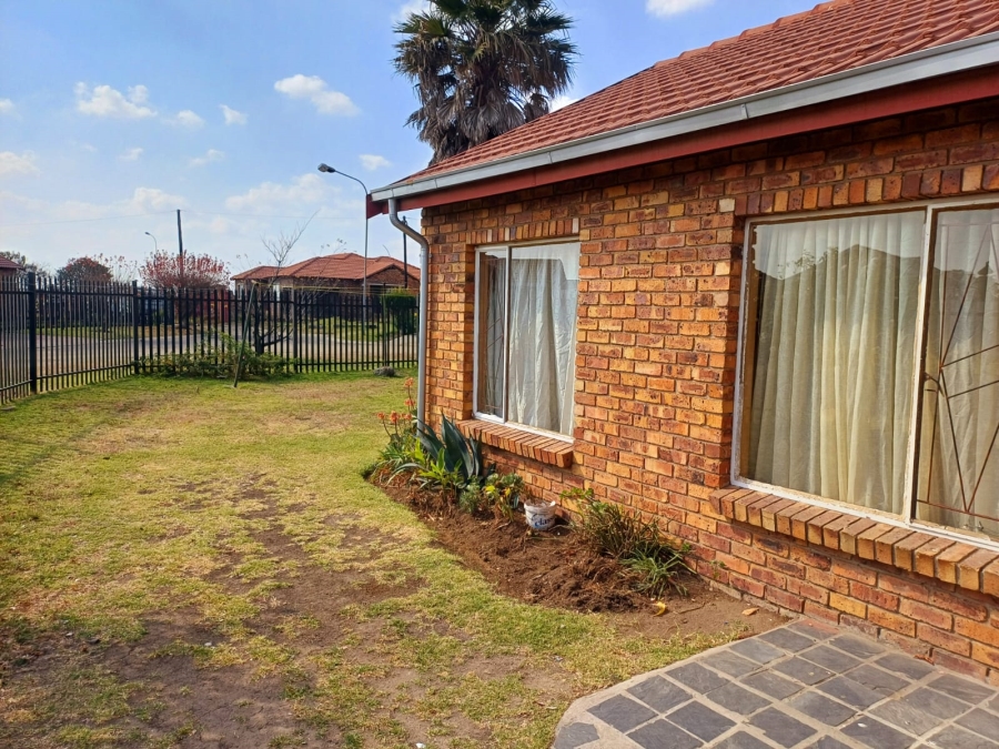 To Let 3 Bedroom Property for Rent in Noordrand Mpumalanga