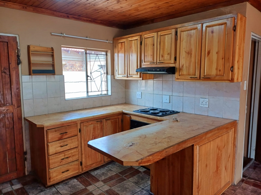 To Let 3 Bedroom Property for Rent in Noordrand Mpumalanga