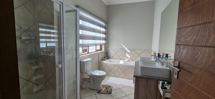3 Bedroom Property for Sale in Fairlands Estate Mpumalanga