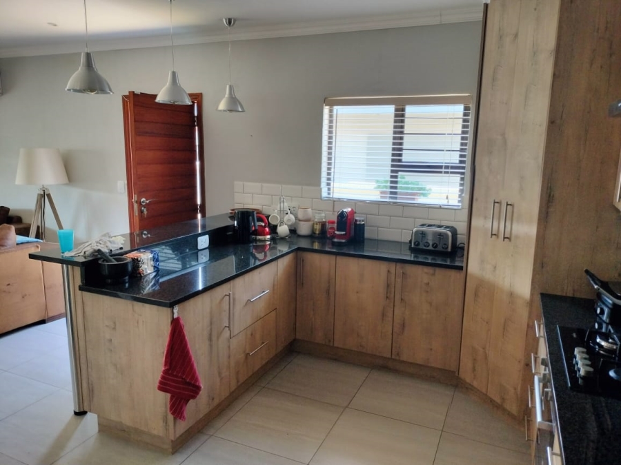 To Let 3 Bedroom Property for Rent in Riverside Park Mpumalanga