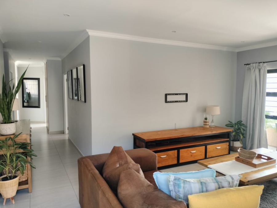 To Let 3 Bedroom Property for Rent in Riverside Park Mpumalanga