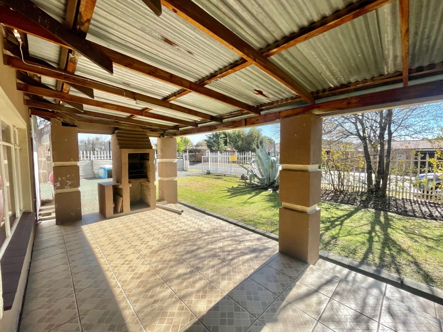 5 Bedroom Property for Sale in Secunda Mpumalanga