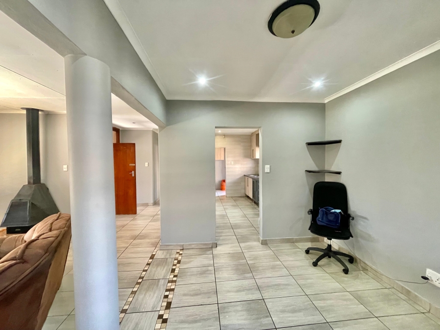 5 Bedroom Property for Sale in Secunda Mpumalanga