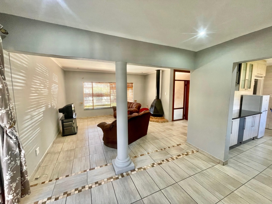 5 Bedroom Property for Sale in Secunda Mpumalanga