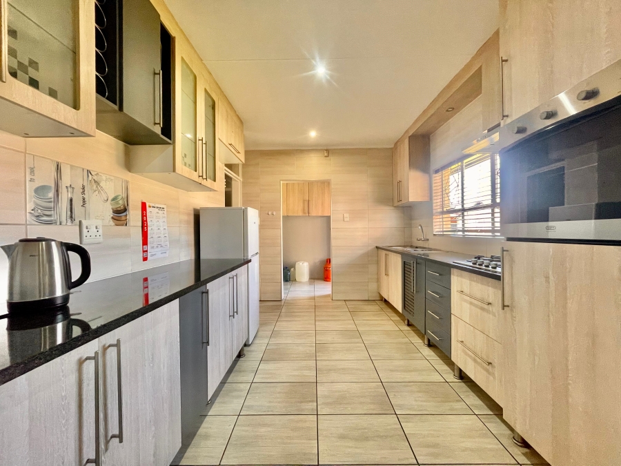 5 Bedroom Property for Sale in Secunda Mpumalanga