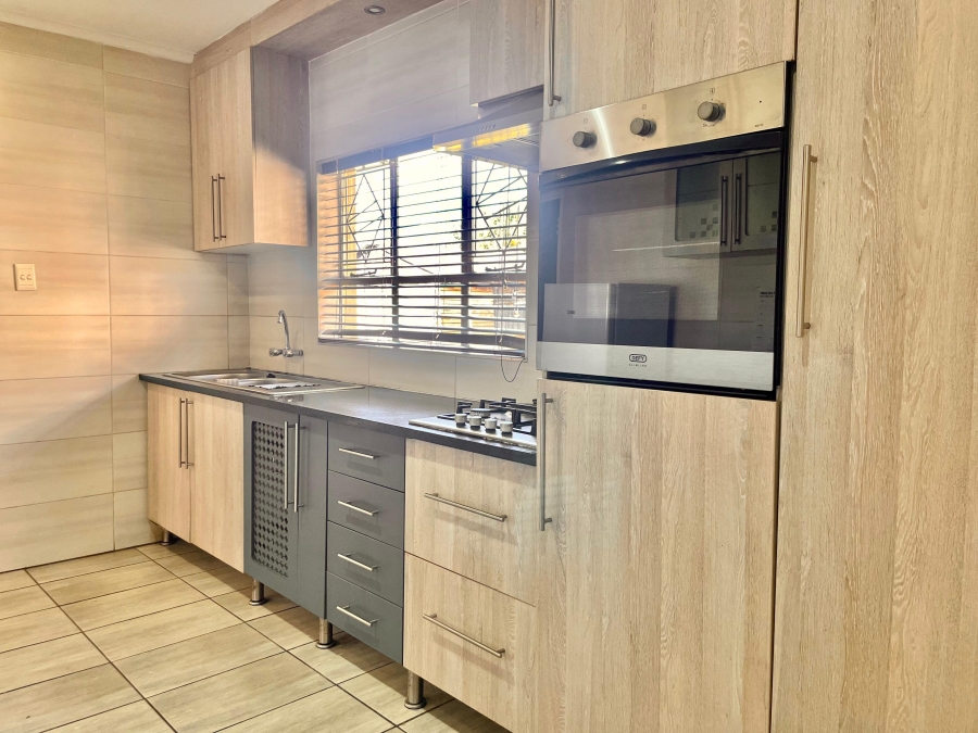 5 Bedroom Property for Sale in Secunda Mpumalanga