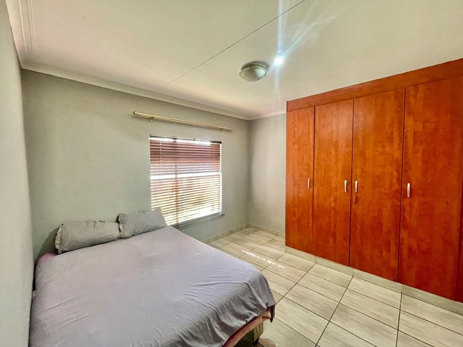 5 Bedroom Property for Sale in Secunda Mpumalanga