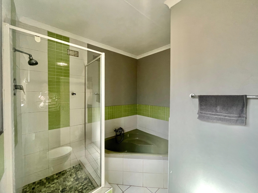 5 Bedroom Property for Sale in Secunda Mpumalanga