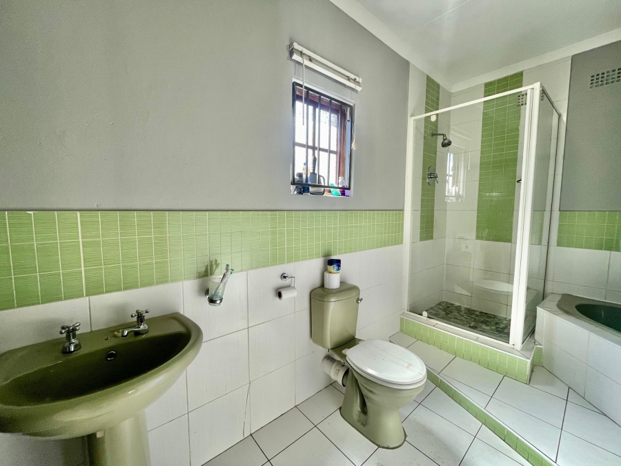 5 Bedroom Property for Sale in Secunda Mpumalanga