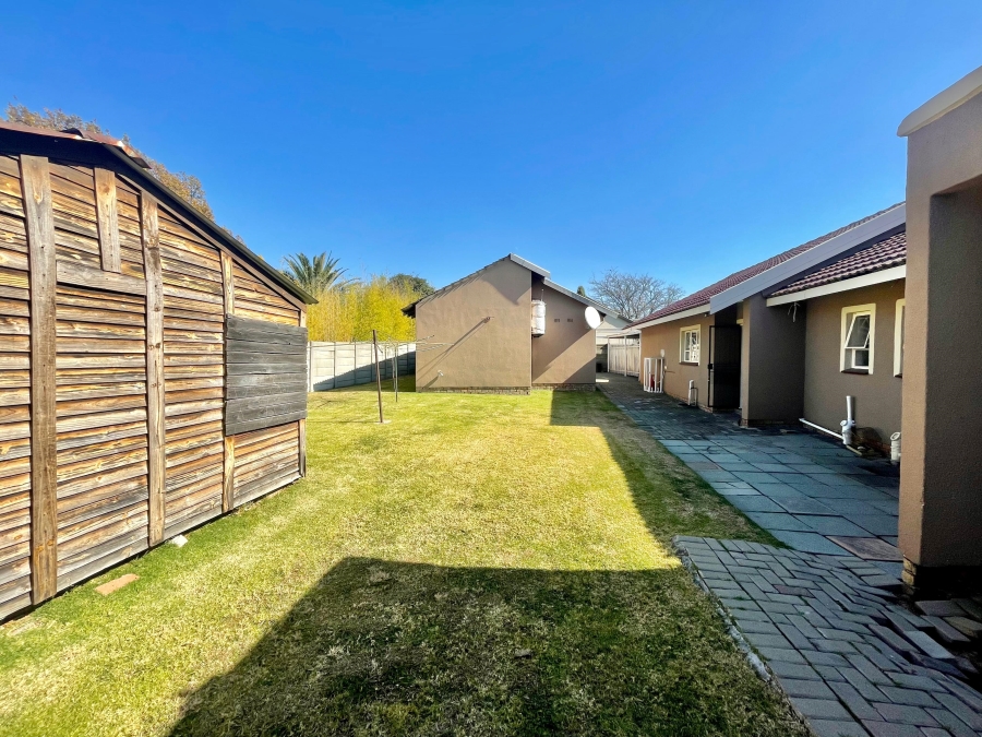 5 Bedroom Property for Sale in Secunda Mpumalanga