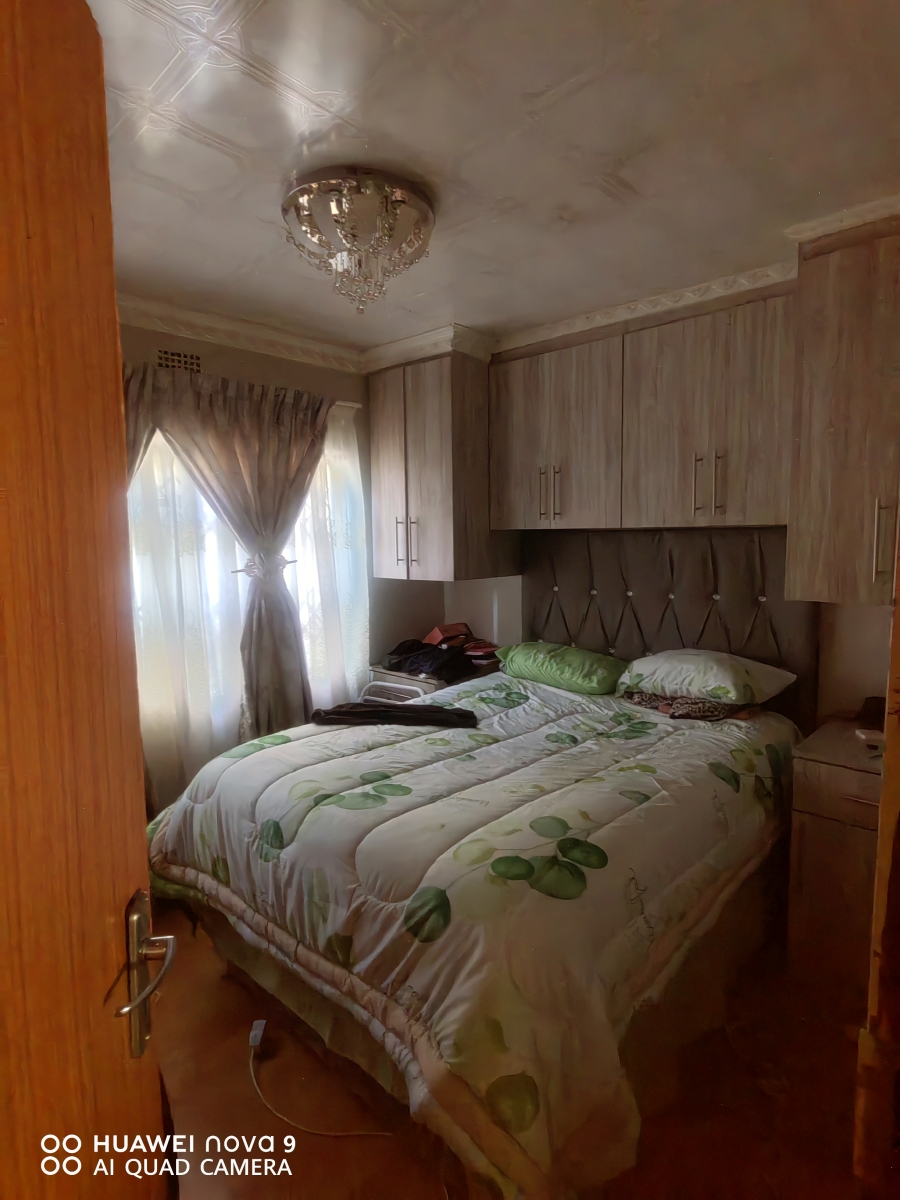 3 Bedroom Property for Sale in Emzinoni Mpumalanga