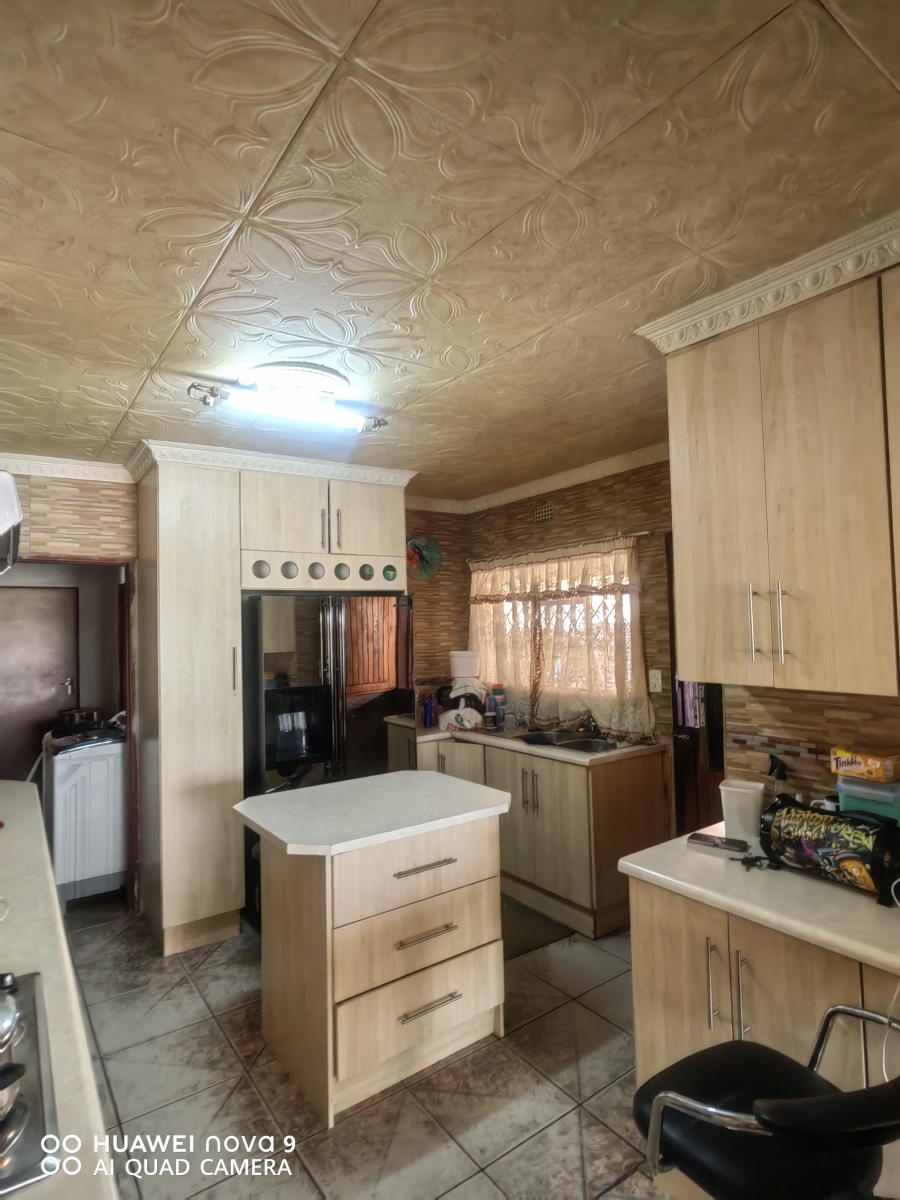 3 Bedroom Property for Sale in Emzinoni Mpumalanga